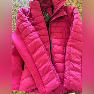 Bernardo Hooded Quilted Water Repellent jacket